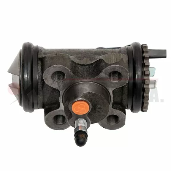 Bomba de frenos trasera 1 1/2 Isuzu NRR derecha con grifo