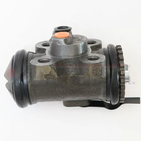 Bomba de frenos trasera 1 1/2 Isuzu NRR izquierda Sin grifo