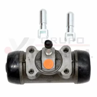 Bomba de frenos trasera 1 3/8 Hino con grifo derecha